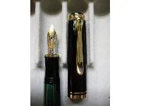 The nib was a 18 carat bi-color. © DeScribe
